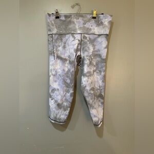 Athleta Salutation Stash Pocket Capri 1x